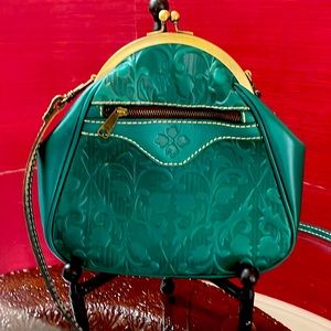 Patricia Nash green leather purse